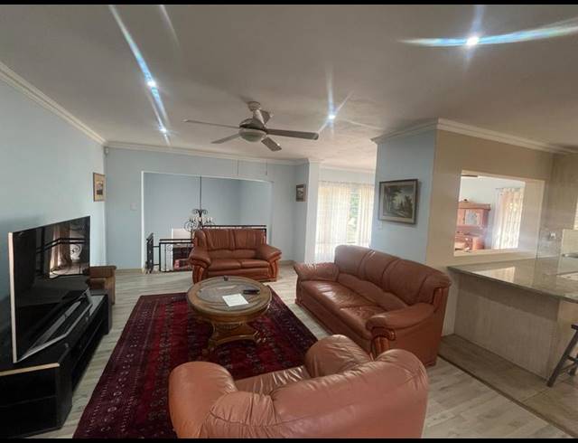 4 BEDROOM PROPERTY TO RENT IN STERREWAG